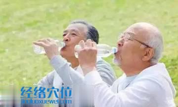 灸后出現口干舌燥怎么辦